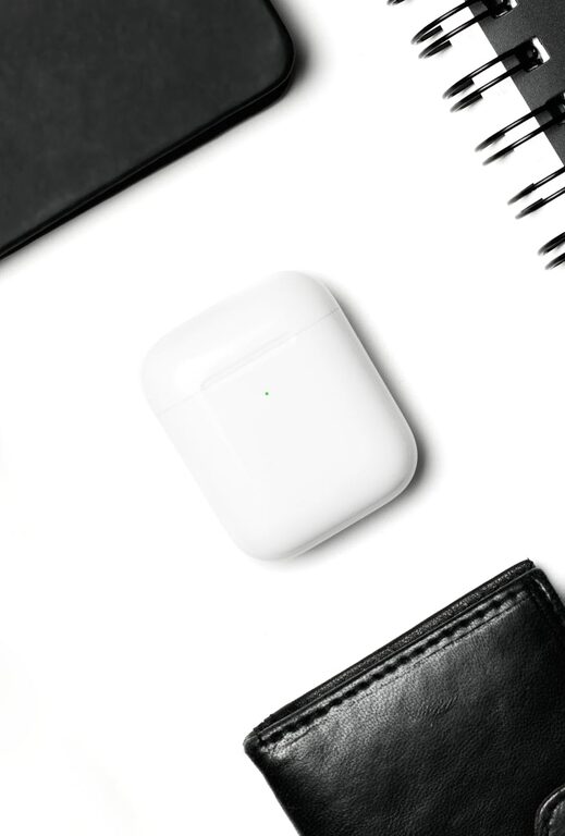 How to Organize Cables and Chargers Neatly: Easy Tips for a Tidy Space